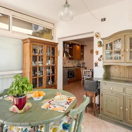 Апартаменти Casa Victoria - Historical Center Сорренто